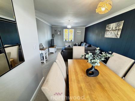 2 bedroom Apartment for sale in Lakeside Mews Fieldside, Thorne, Doncaster, DN8