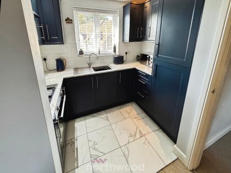 2 bedroom Apartment for sale in Lakeside Mews Fieldside, Thorne, Doncaster, DN8