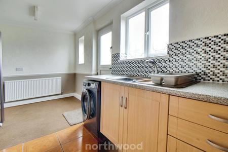3 bedroom Terraced House to let in Haig Road, Thorne, Doncaster, DN8