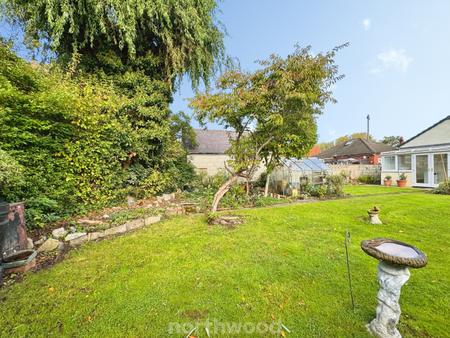 2 bedroom Detached bungalow for sale in Ashfield Avenue, Thorne, Doncaster, DN8