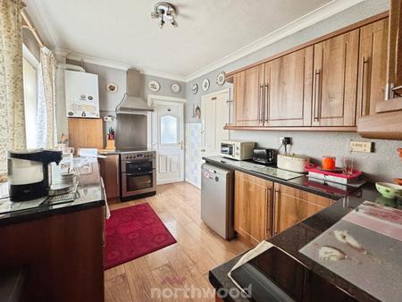 2 bedroom Detached bungalow for sale in Ashfield Avenue, Thorne, Doncaster, DN8