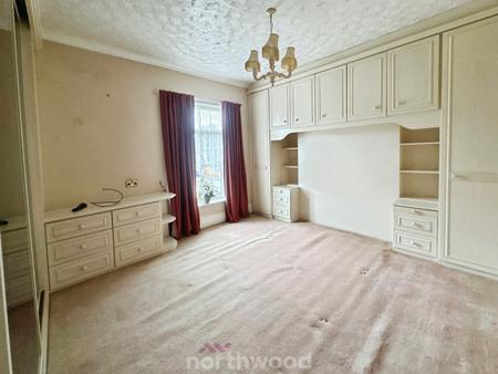 2 bedroom Terraced House for sale in King Edward Road, Thorne, Doncaster, DN8