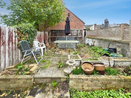 2 bedroom Terraced House for sale in King Edward Road, Thorne, Doncaster, DN8