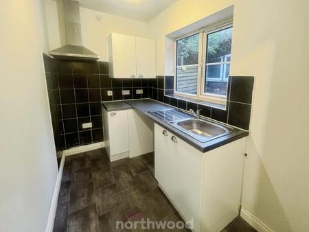 1 bedroom Flat to let in King Street, Thorne, Doncaster, DN8