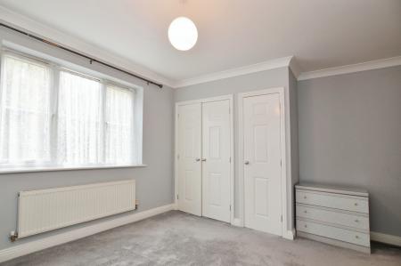 2 bedroom Flat for sale in 415 Reading Road, Winnersh, RG41