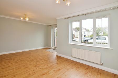 2 bedroom Flat for sale in 415 Reading Road, Winnersh, RG41