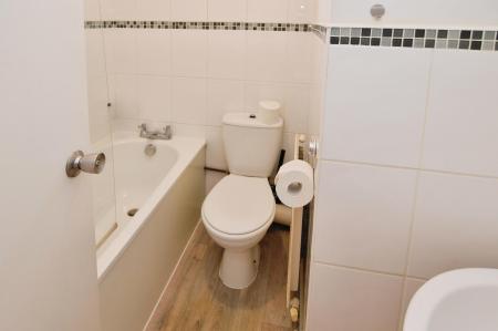 2 bedroom Terraced House for sale in Cornwall Close, Woosehill, Wokingham, RG41