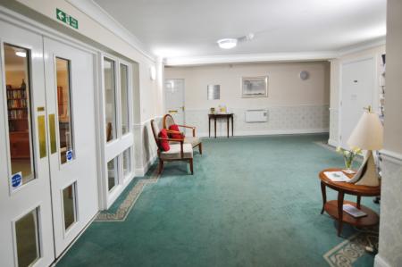 2 bedroom Flat for sale in Harding Place, Wokingham, RG40