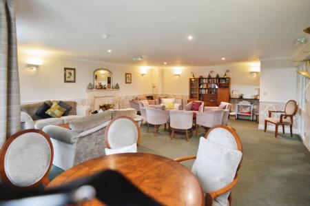 2 bedroom Flat for sale in Harding Place, Wokingham, RG40