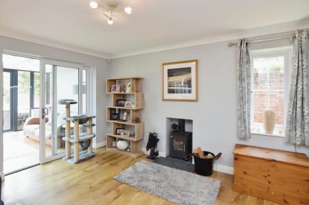 4 bedroom Detached house for sale in Rowan Drive, Crowthorne, RG45