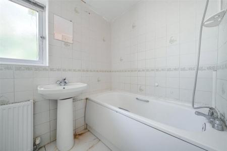 4 bedroom Detached house for sale in Shaftesbury Close, Bracknell, RG12