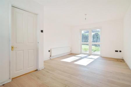 4 bedroom Detached house for sale in Shaftesbury Close, Bracknell, RG12