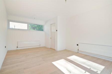 4 bedroom Detached house for sale in Shaftesbury Close, Bracknell, RG12