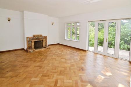 4 bedroom Detached house for sale in The Ridges, Wokingham, RG40