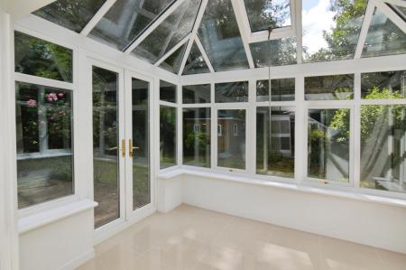 4 bedroom Detached house for sale in The Ridges, Wokingham, RG40