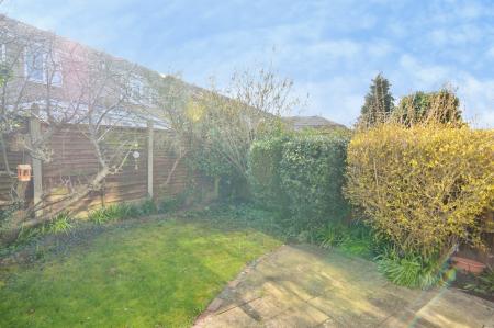 3 bedroom Terraced House for sale in Lynden Close, Maidenhead, SL6