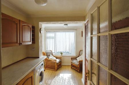 3 bedroom Terraced House for sale in Lynden Close, Maidenhead, SL6