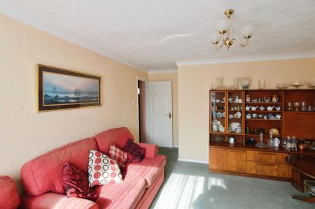 3 bedroom Terraced House for sale in Lynden Close, Maidenhead, SL6