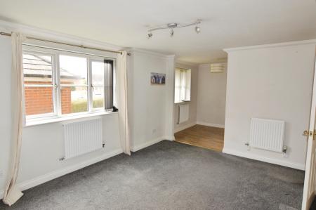 2 bedroom Maisonette for sale in Norton Road, Wokingham, RG40