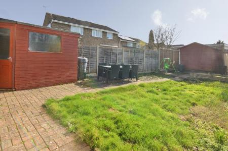 2 bedroom Bungalow for sale in Keble Way, Owlsmoor, Sandhurst, GU47