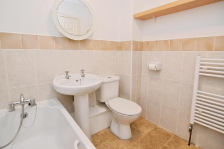 2 bedroom Apartment for sale in Heatherley Road, Camberley, GU15