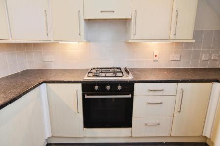 2 bedroom Apartment for sale in Heatherley Road, Camberley, GU15