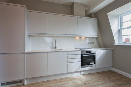 1 bedroom Flat to let in 42 Broad Street, Wokingham, RG40