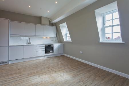 1 bedroom Flat to let in 42 Broad Street, Wokingham, RG40
