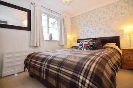 3 bedroom Terraced House for sale in Crofton Close, Forest Park, Bracknell, RG12