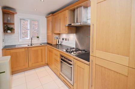 2 bedroom Flat for sale in Bardeem Place, Bracknell, RG12