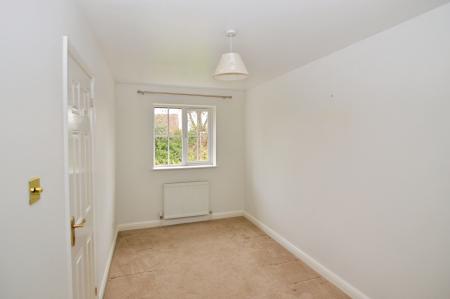 3 bedroom End of terrace house to let in Trefoil Close, Wokingham, RG40