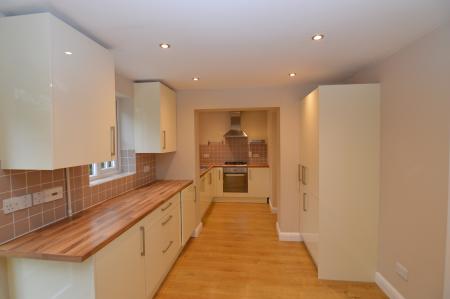 3 bedroom End of terrace house to let in Trefoil Close, Wokingham, RG40