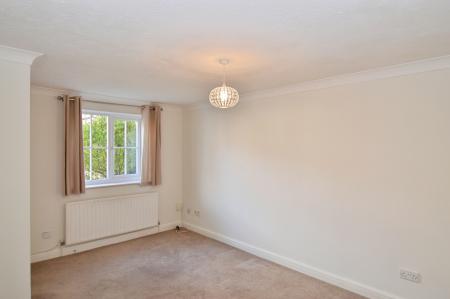 3 bedroom End of terrace house to let in Trefoil Close, Wokingham, RG40
