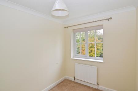 3 bedroom End of terrace house to let in Trefoil Close, Wokingham, RG40
