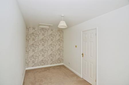 3 bedroom End of terrace house to let in Trefoil Close, Wokingham, RG40