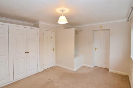 3 bedroom End of terrace house to let in Trefoil Close, Wokingham, RG40