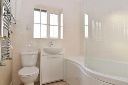 3 bedroom End of terrace house to let in Trefoil Close, Wokingham, RG40