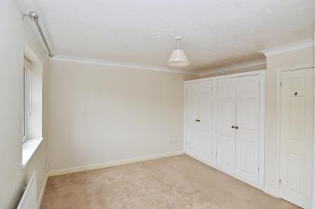 3 bedroom End of terrace house to let in Trefoil Close, Wokingham, RG40