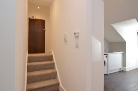 1 bedroom Studio flat to let in Central Walk, Wokingham, RG40