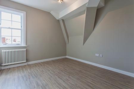 1 bedroom Flat to let in 42 Broad Street, Wokingham, RG40