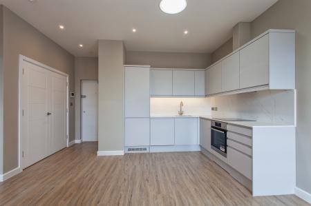 1 bedroom Flat to let in 42 Broad Street, Wokingham, RG40