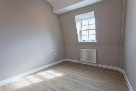 1 bedroom Flat to let in 42 Broad Street, Wokingham, RG40