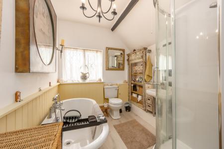 3 bedroom Cottage for sale in Weavers Cottage