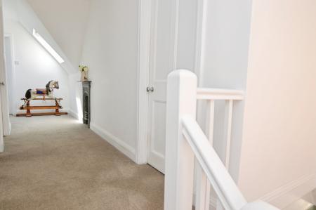 5 bedroom Detached house for sale in Barkham Road, Wokingham, RG41