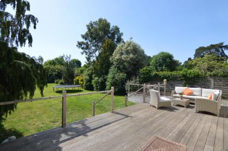 5 bedroom Detached house for sale in Barkham Road, Wokingham, RG41
