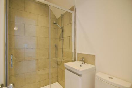 5 bedroom Detached house for sale in Barkham Road, Wokingham, RG41
