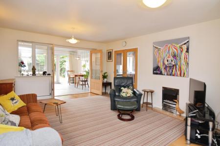 2 bedroom Bungalow for sale in Stanley Road, Wokingham, RG40