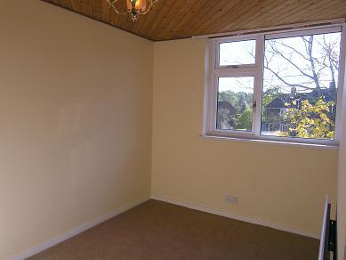 1 bedroom Flat to let in South Lynn Crescent, Easthampstead, Bracknell, RG12