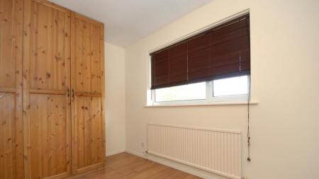 1 bedroom Flat to let in Alma Court, Wokingham, RG41
