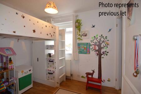 2 bedroom End of terrace house to let in Owl Close, Woosehill, Wokingham, RG41